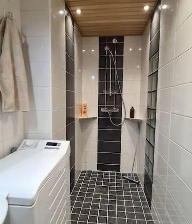 Apartment Helmi Laehellae Keskustaa, Remontoitu 2022 Kotka